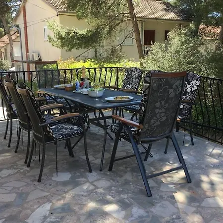 Villa Whole In Primosten